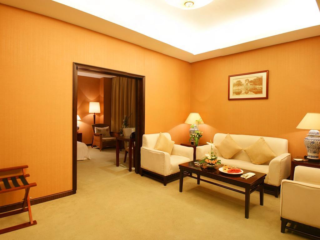 Yiwu Yi He Hotel ภายนอก รูปภาพ