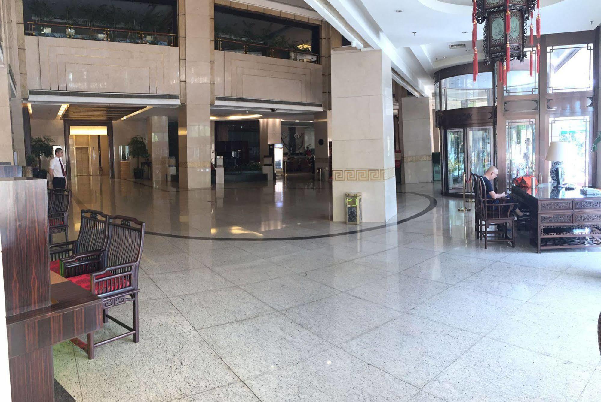 Yiwu Yi He Hotel ภายนอก รูปภาพ