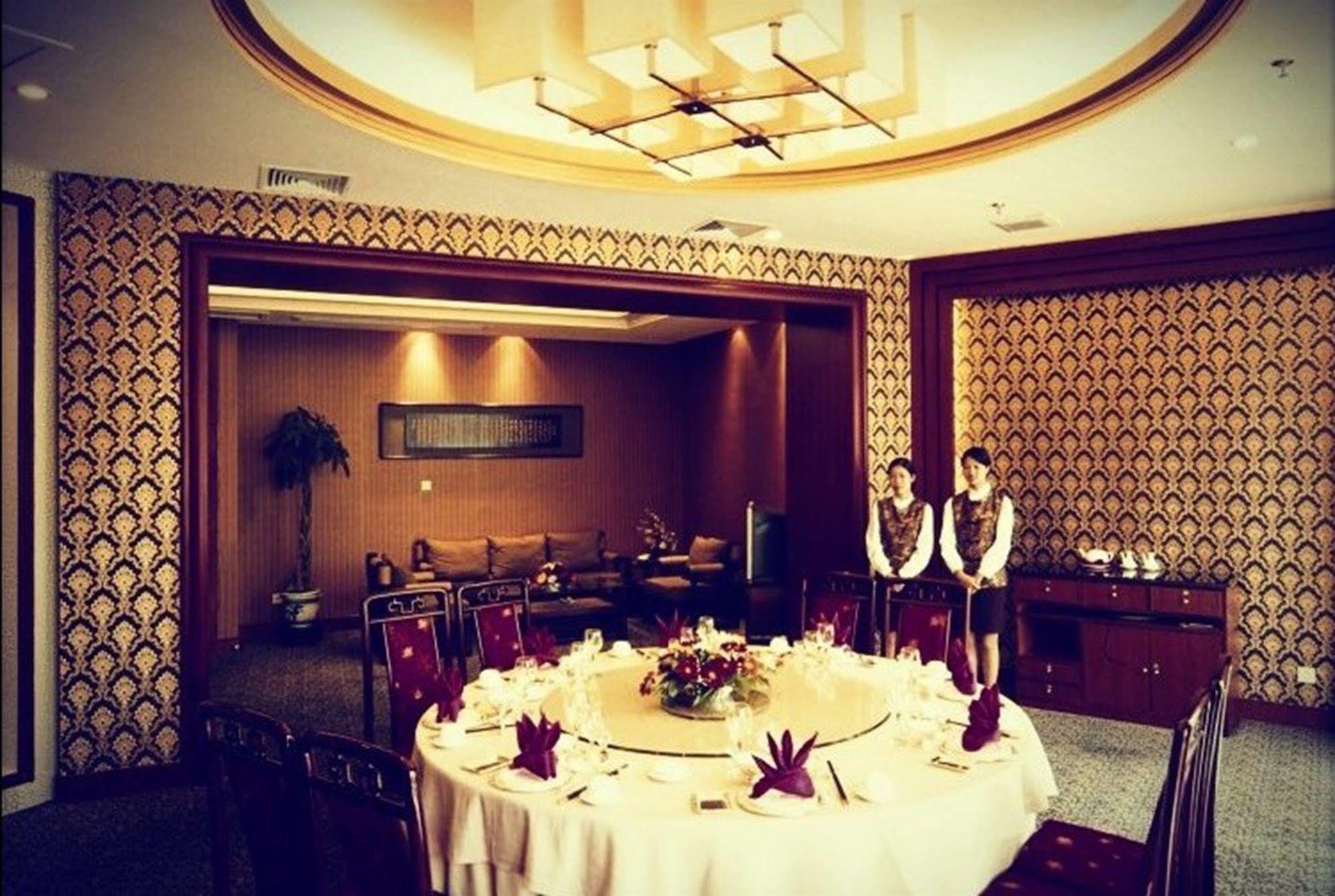 Yiwu Yi He Hotel ภายนอก รูปภาพ