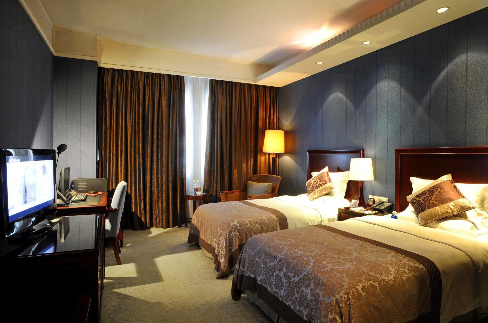 Yiwu Yi He Hotel ภายนอก รูปภาพ
