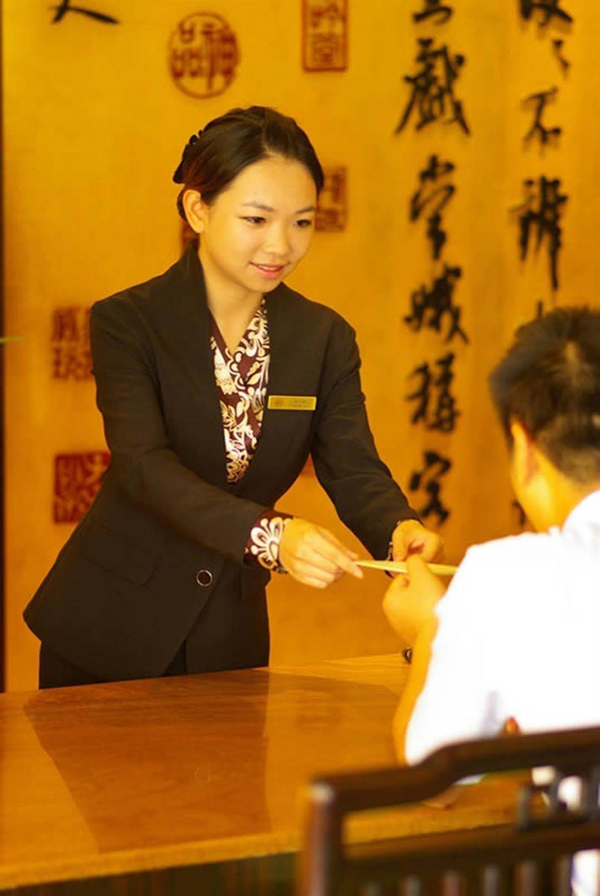 Yiwu Yi He Hotel ภายนอก รูปภาพ